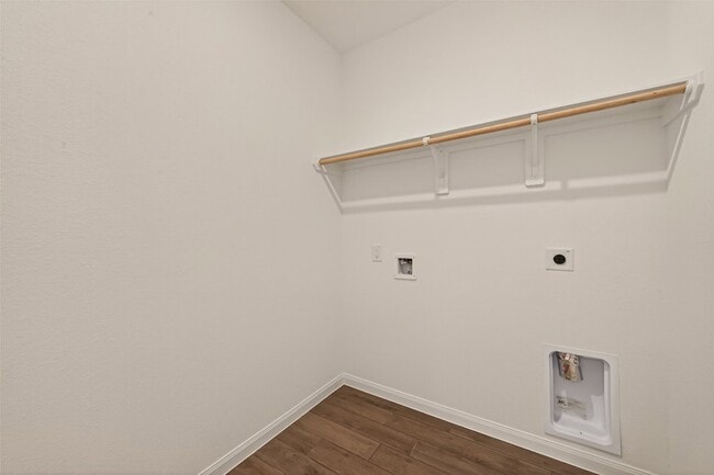 Building Photo - 7327 Blue Gentiana Ln