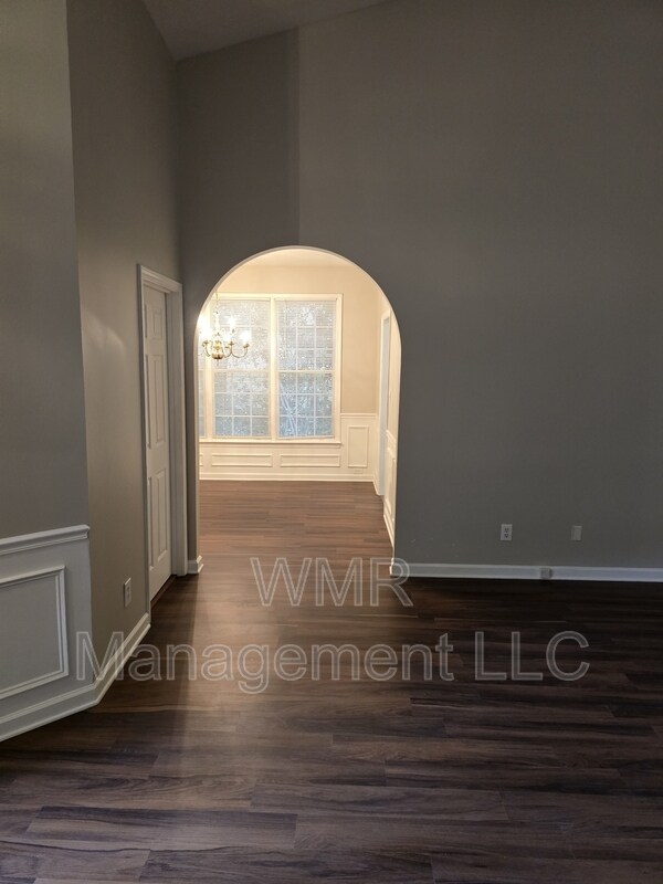 Building Photo - 7803 Harrington Woods Rd