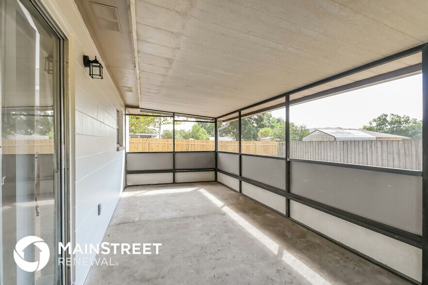 Building Photo - 437 Olinda Ct
