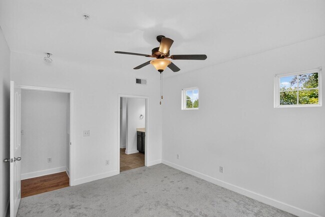 Building Photo - 8605 Peckham Ln