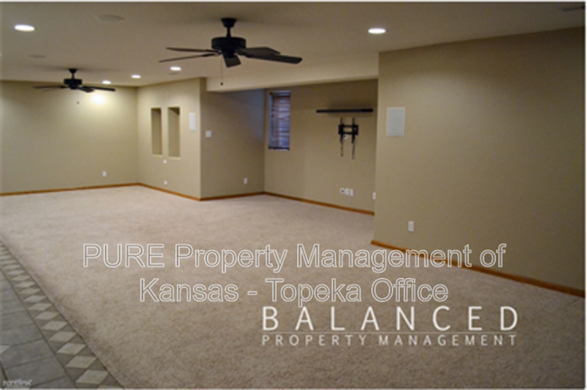Building Photo - 2510 SW Chauncey Dr