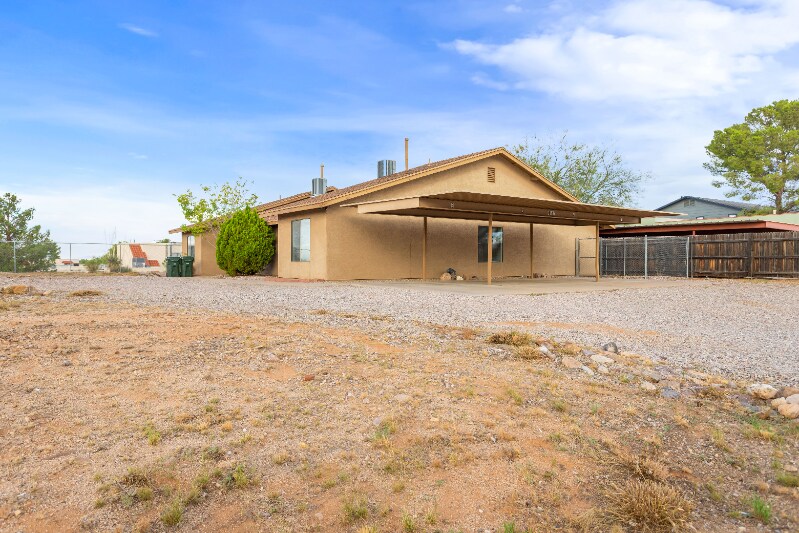 Building Photo - 4147 Calle Barona