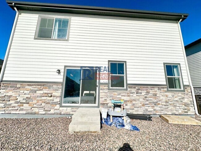 Building Photo - 27086 E Bayaud Ave