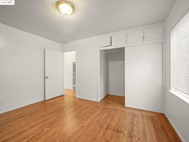 Building Photo - 1274 Terra Ave