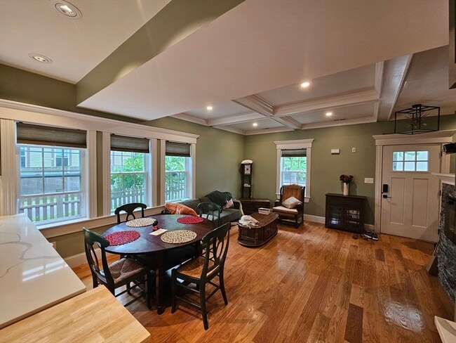 Building Photo - 106 Bridge St