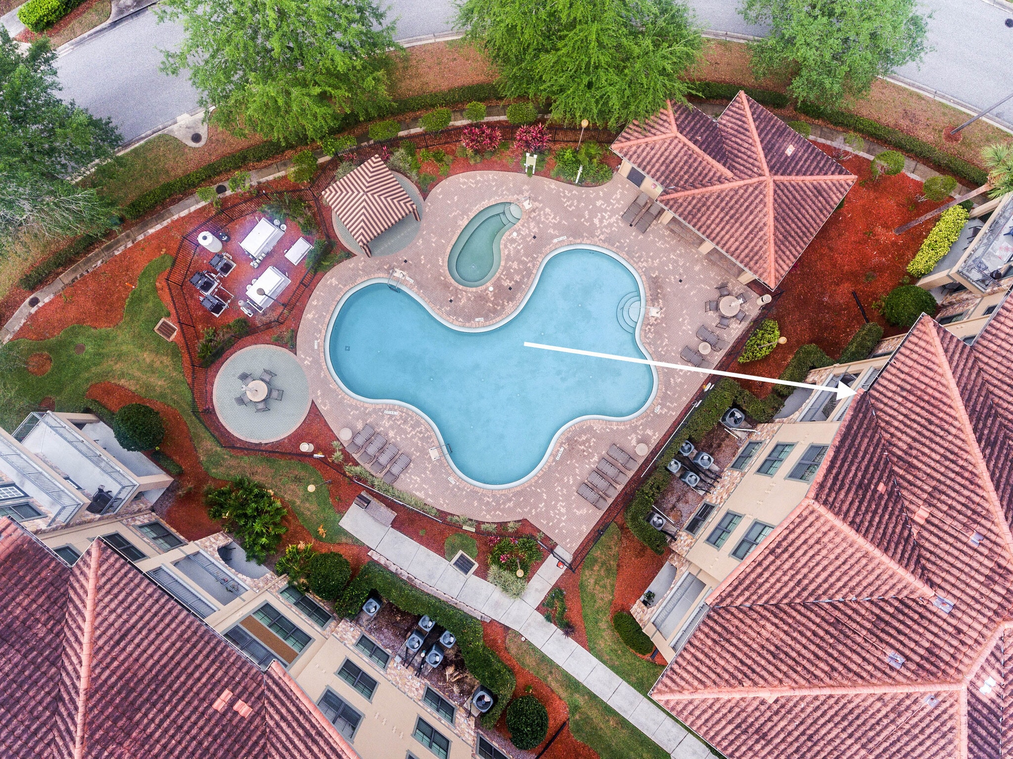 Building Photo - 903 Charo Pky