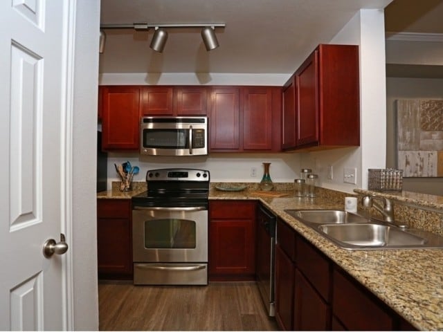 Building Photo - 2600 Gracy Farms Ln