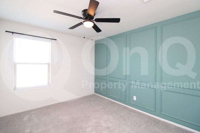 Building Photo - 7549 N 125th Dr