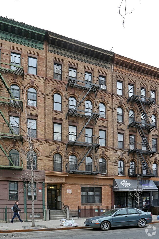 Building Photo - 392 Manhattan Ave