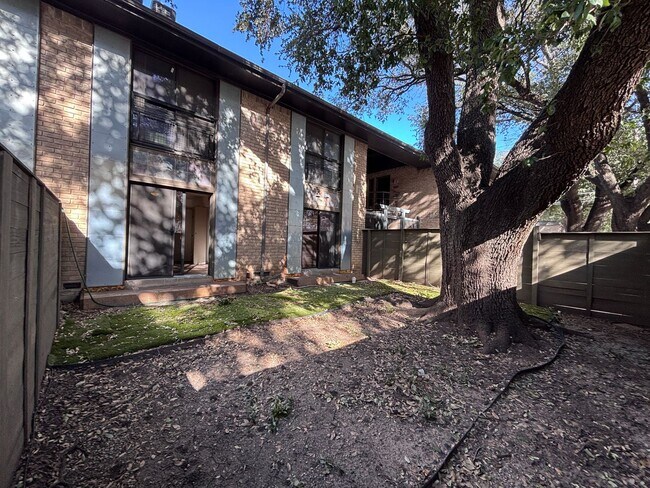 Building Photo - 108-E Eden at Avondale