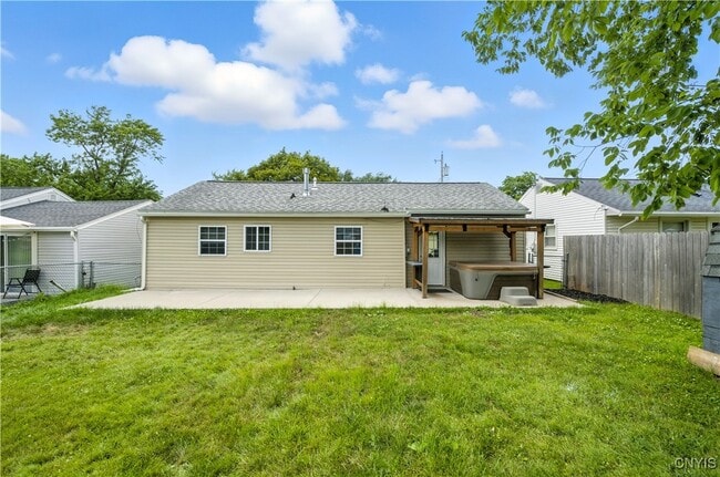 Building Photo - 122 Frederick Dr