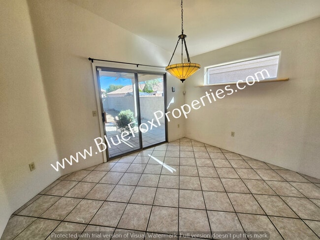 Building Photo - 2204 W Silver River Way