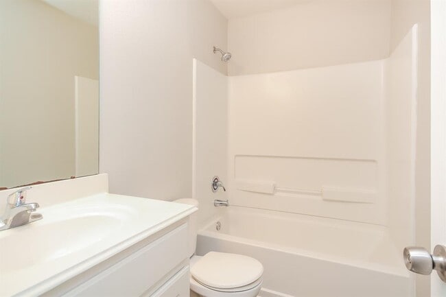 Building Photo - 2621 Marlin Dr