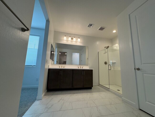 Building Photo - BRAND NEW HOME IN UNION PARK IN PHOENIX