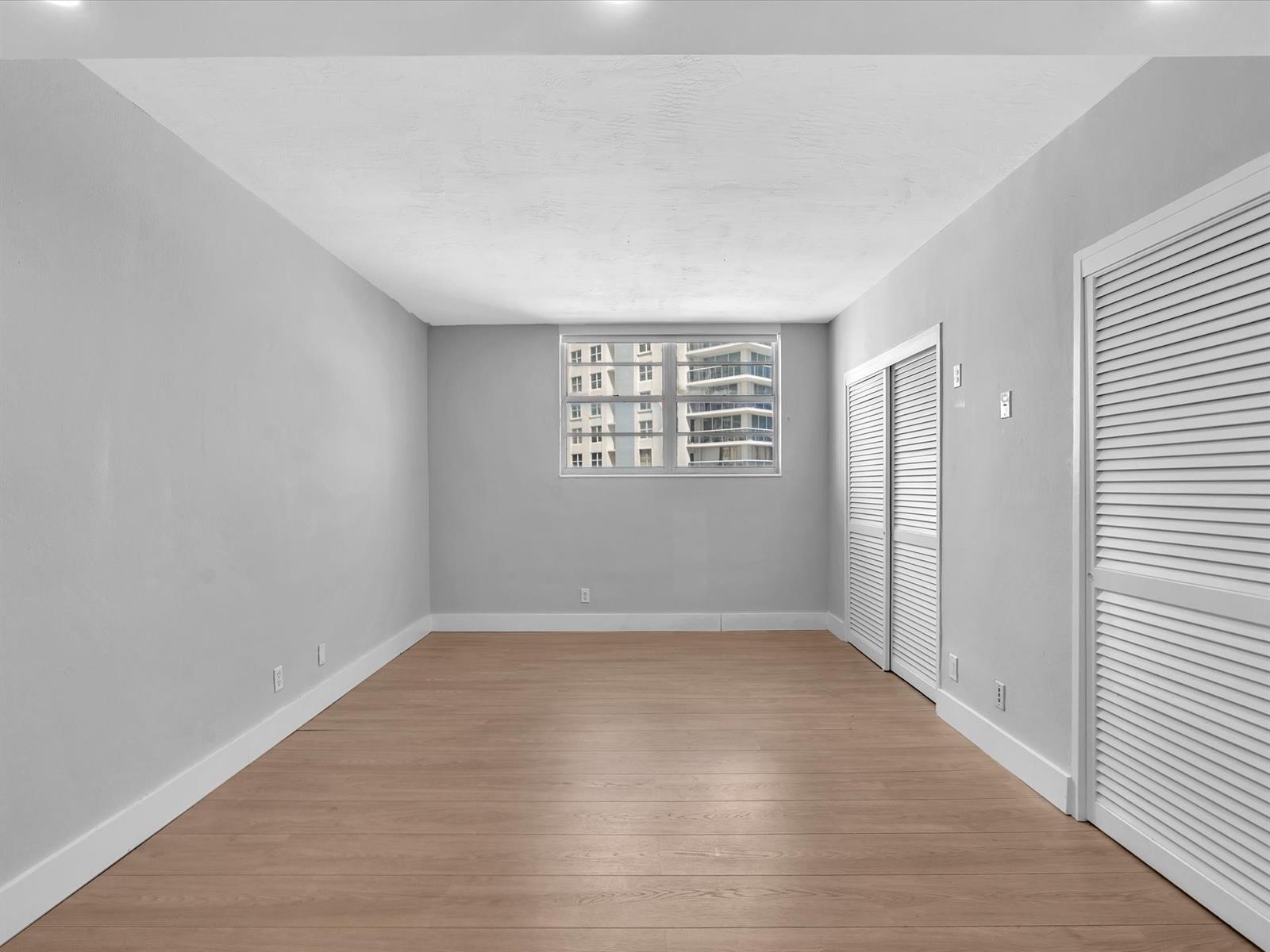 Building Photo - 3001 S Ocean Dr