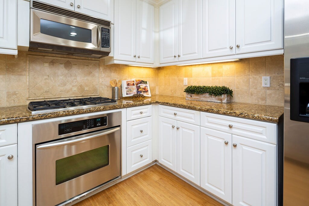 Building Photo - 12975 Agustin Pl