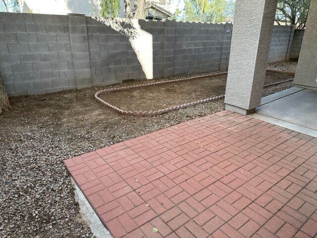 Building Photo - 1206 E Boston St