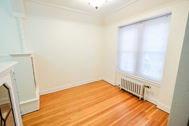 1 Bedroom - The Granada