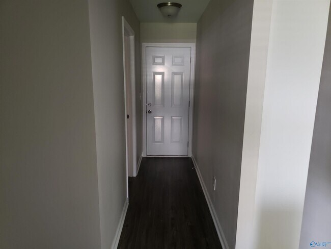 Building Photo - 217 Hydra Cir