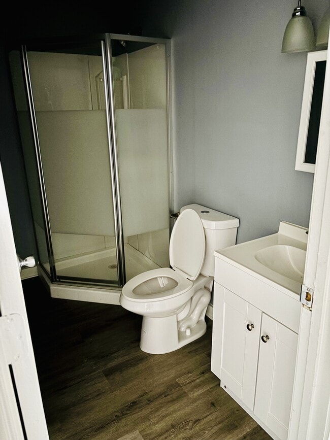 Building Photo - 1014 N Monroe Ave