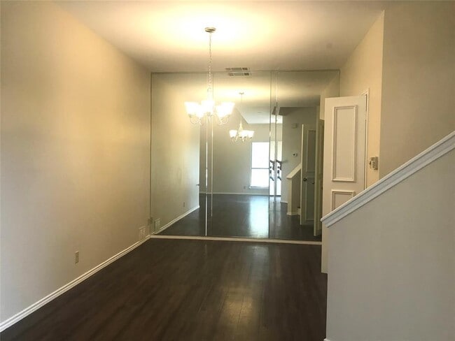 Building Photo - 4118 Bayberry Dr