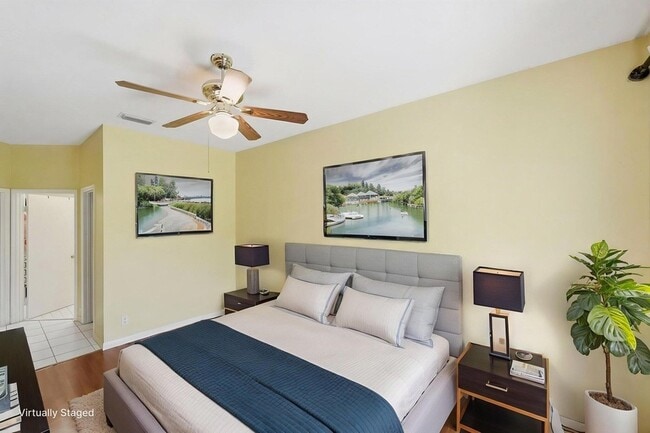 Building Photo - 1239 Sussex St