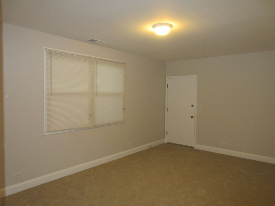 Building Photo - 1453 W Taylor St