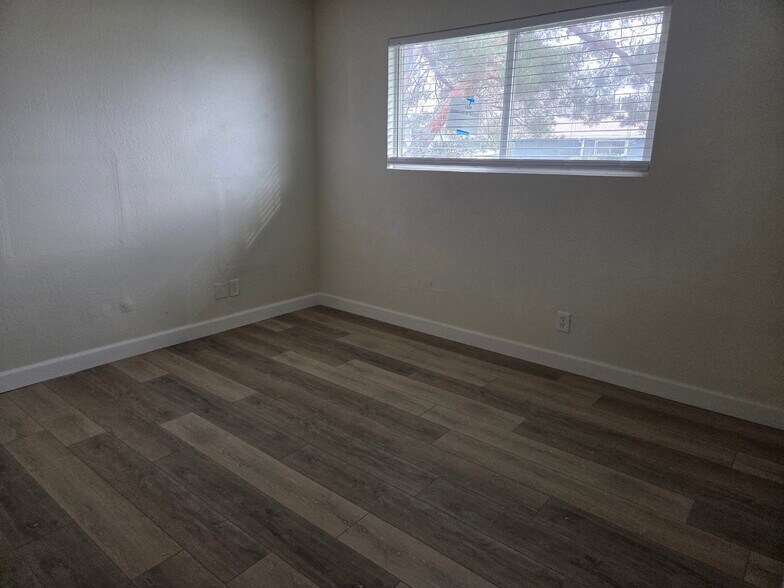 Building Photo - 23 Ponce de Leon Ave