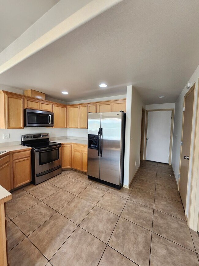 Building Photo - 5822 Austin Ct