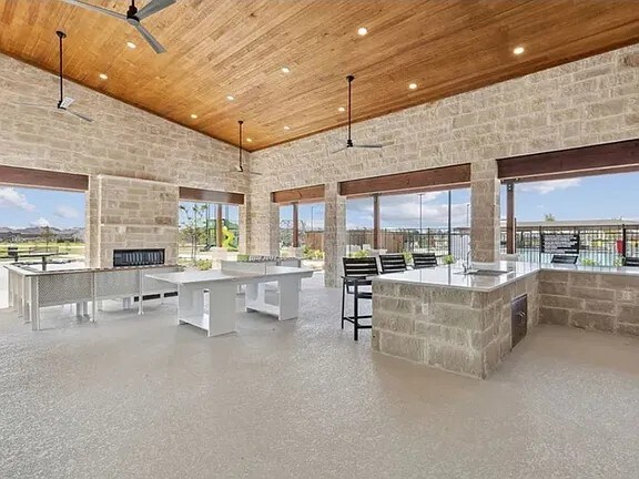 Building Photo - 1014 Honeydew Ln