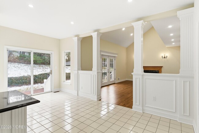 Building Photo - 1217 Wilkinson Dr