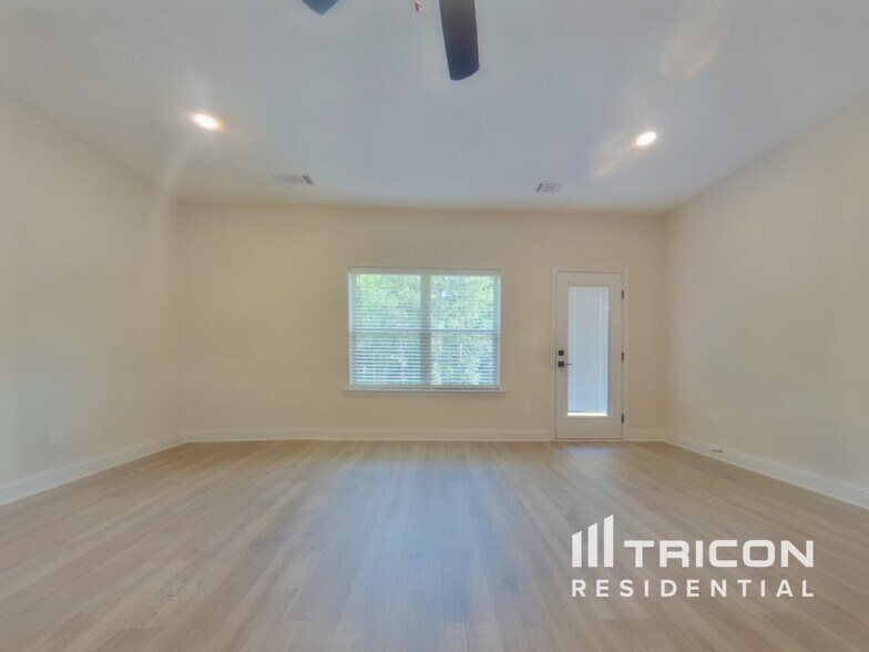 Building Photo - 474 Cantrell Dr