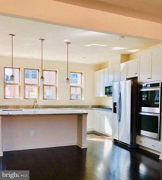 Building Photo - 124 Tolocka Terrace NE