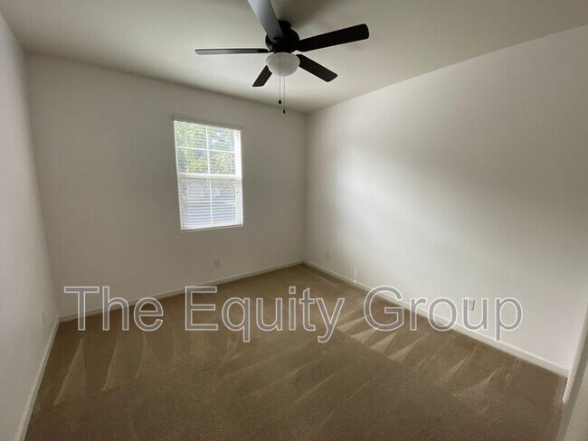 Building Photo - 1826 W Van Gogh