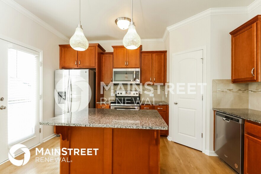 Building Photo - 1161 Rainier Ln