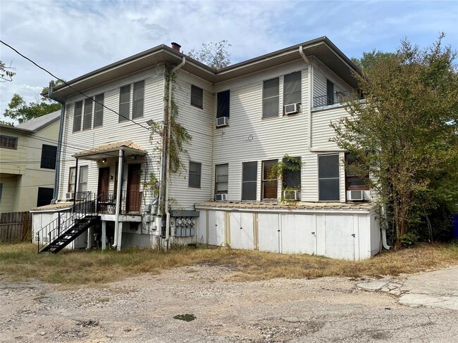 Building Photo - 1513 Enfield Rd