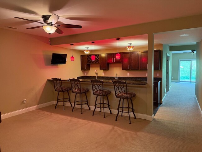 Building Photo - 36 Sag Harbor Ct