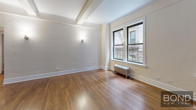 Building Photo - 111 E 80th St