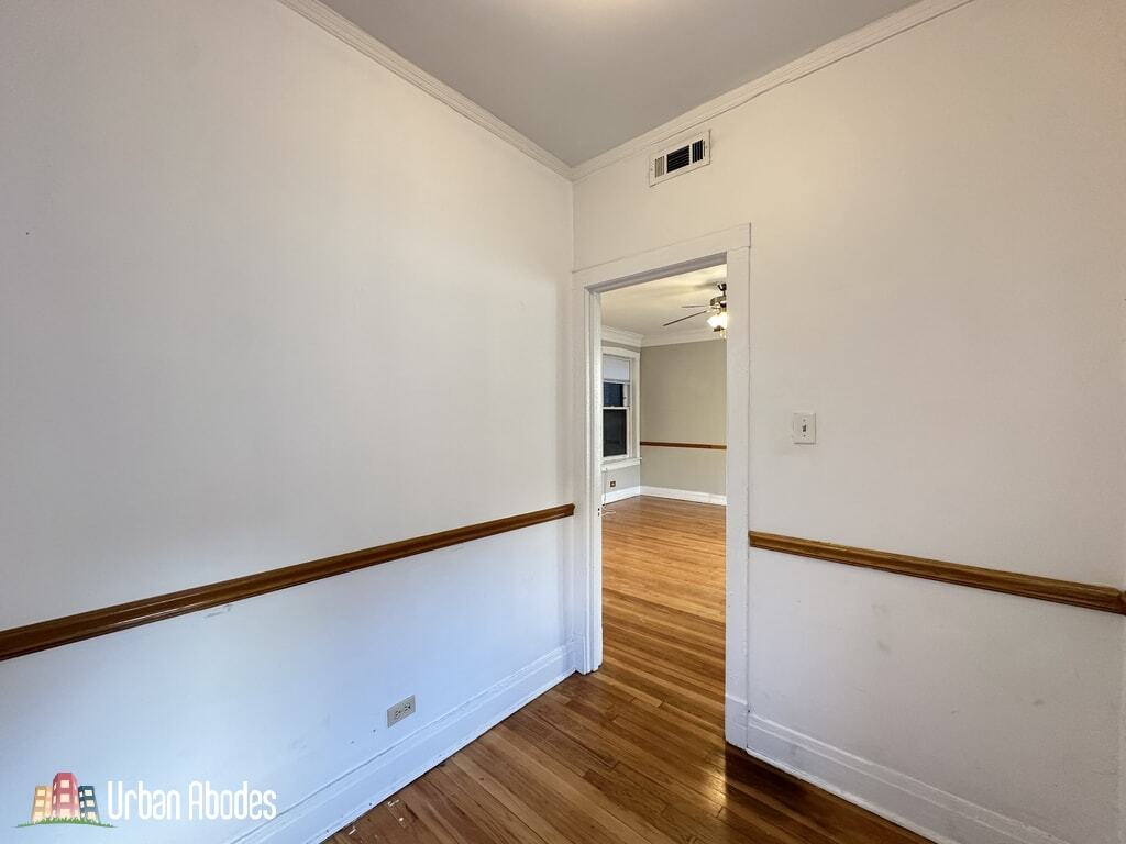 Building Photo - 4609 N Western Ave