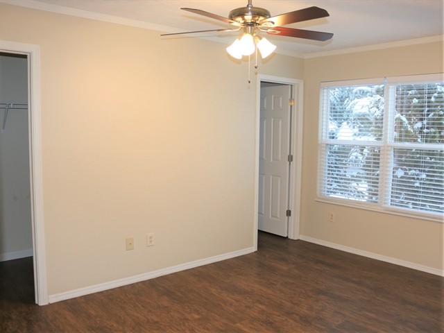 Building Photo - 1462 Meadowlark Ln