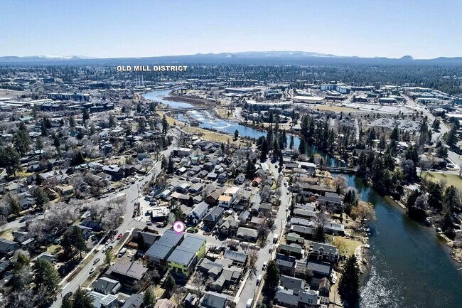 Building Photo - Luxury Townhome with River Access Near Dow...