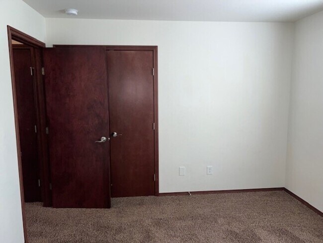 Building Photo - 2045 Andress Ln