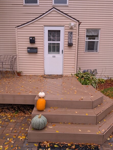 Building Photo - 601 N Front St