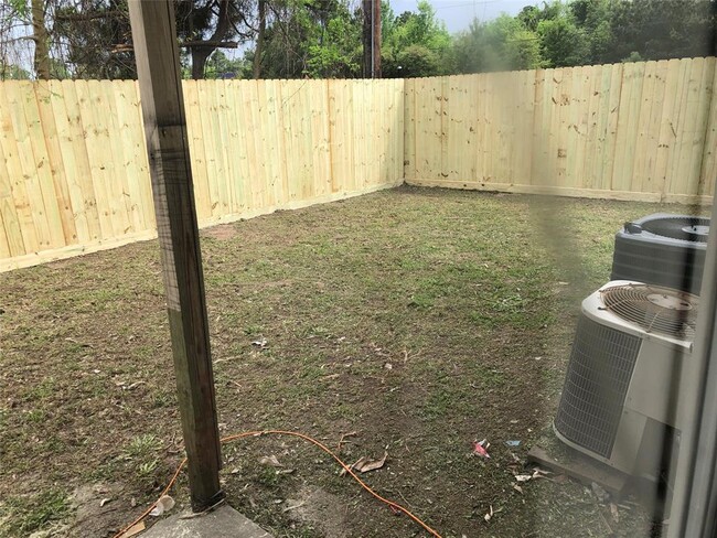 Building Photo - 719 Barren Springs Dr