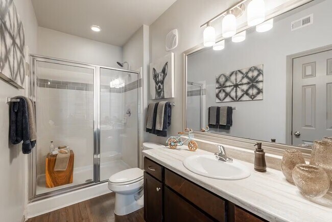 Building Photo - Live the Lifestyle You Deserve!