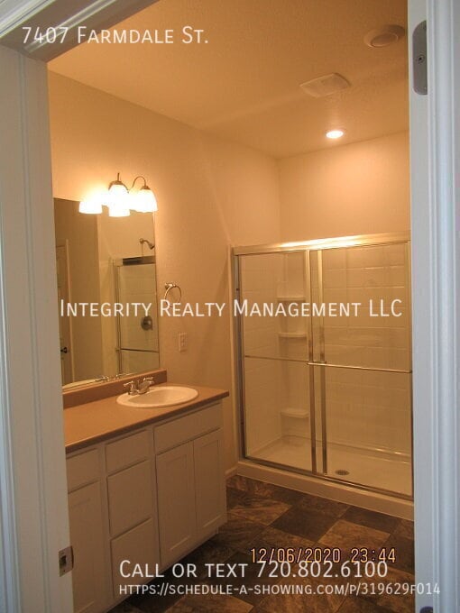 Building Photo - 7407 Farmdale St