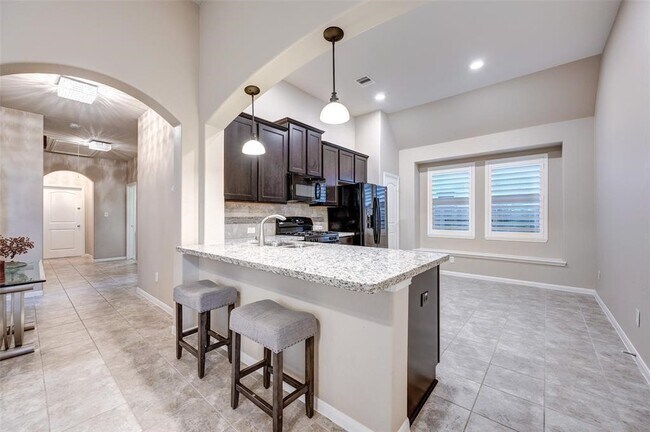 Building Photo - 23831 Villa Lisa Dr
