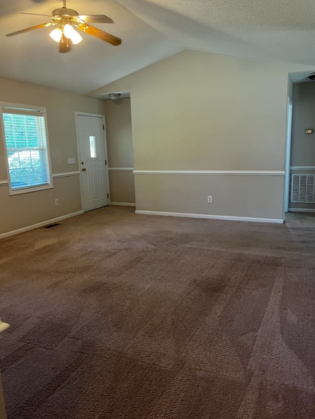 Building Photo - 8509 Deer Path Ct