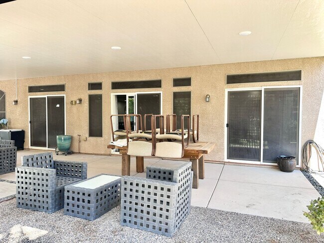 Building Photo - 9929 Baystone St
