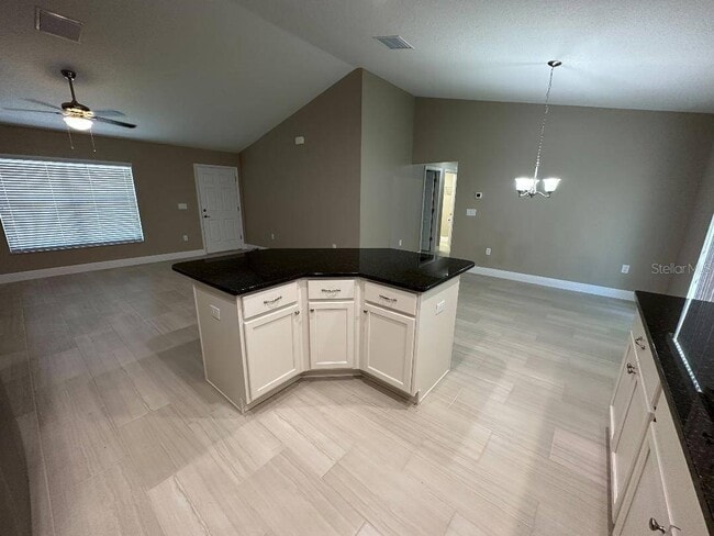 Building Photo - 14851 SW 48th Ave